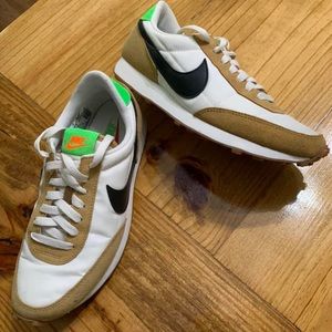 Nike DBreak Size 7